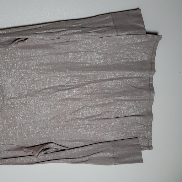 Apt 9 shimmer long sleeve shirt, elevated basic, round neck, women's size medium - Picture 3 of 6